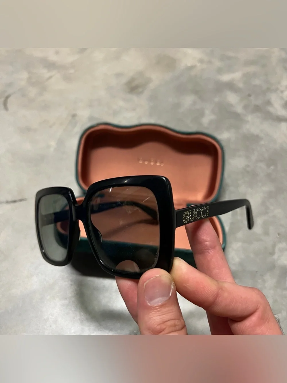 Gucci Sunglasses GG0418S 001 Black Gray Gradient Used READ DESCRIPTION